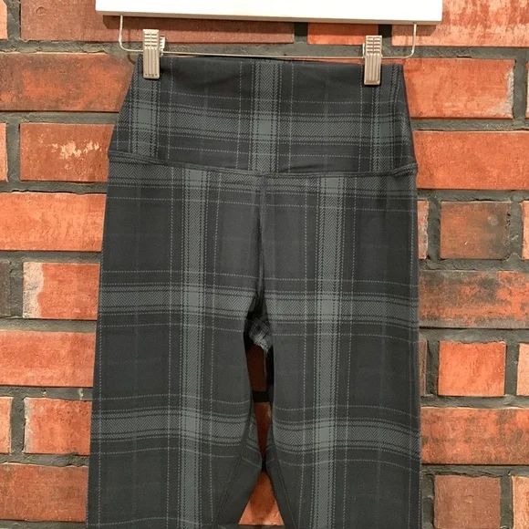 Alo High Waist Airbrush Legging - Picture 6 of 13